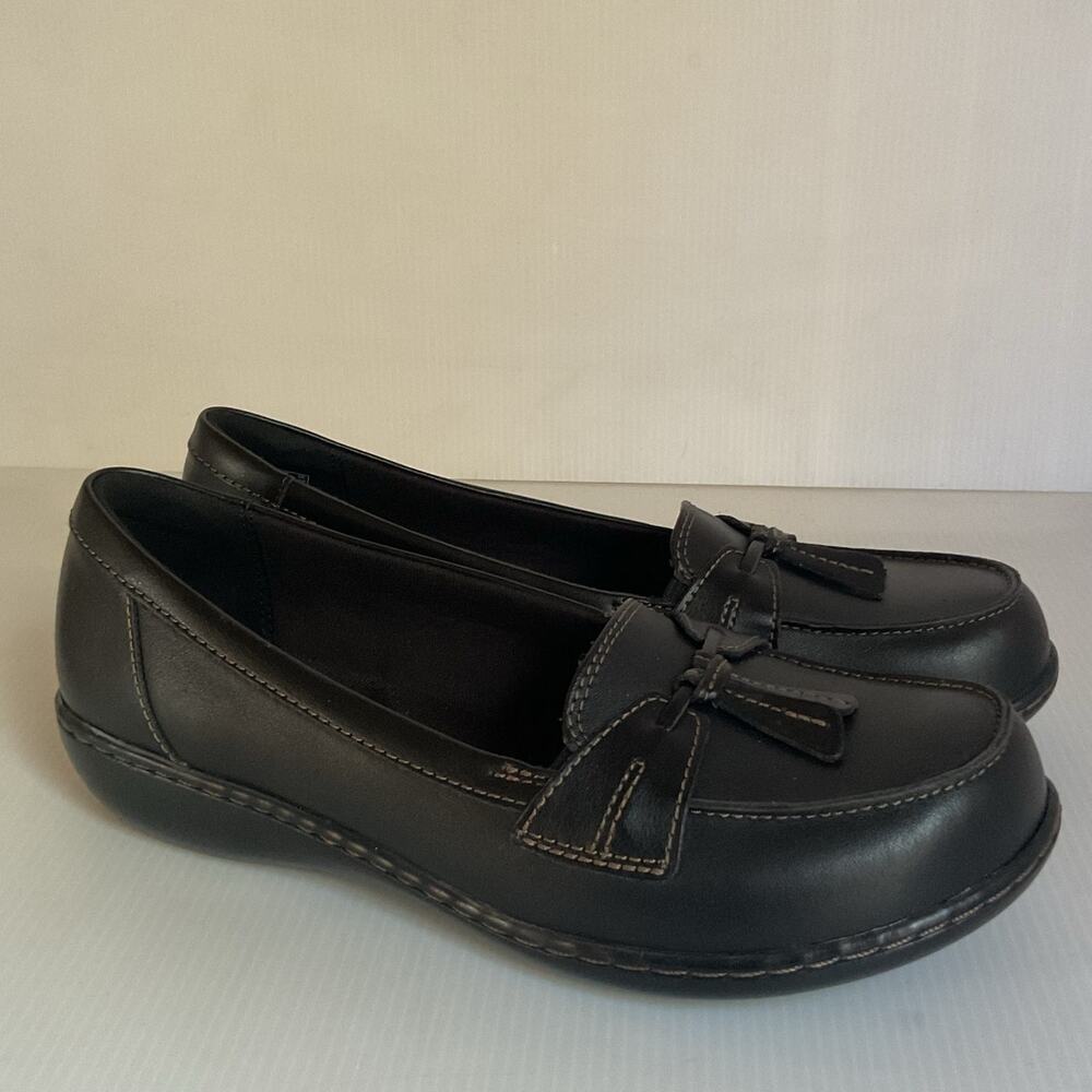 Clarks Collection Black Leather Loafers Women’s 8.5 Ultra Comfort Tassel - Picture 3 of 8